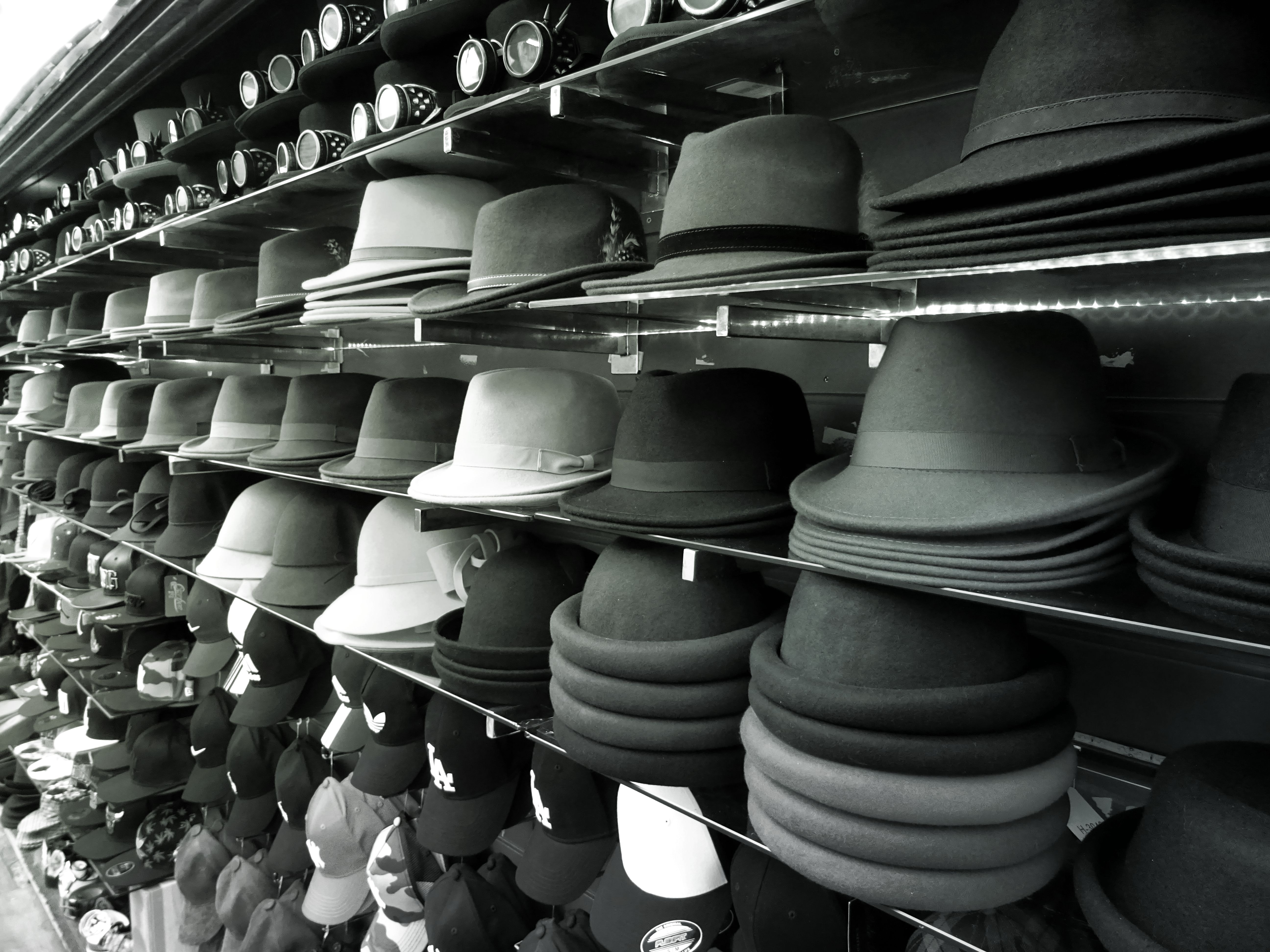 black-and-white-business-fashion-hats-396777